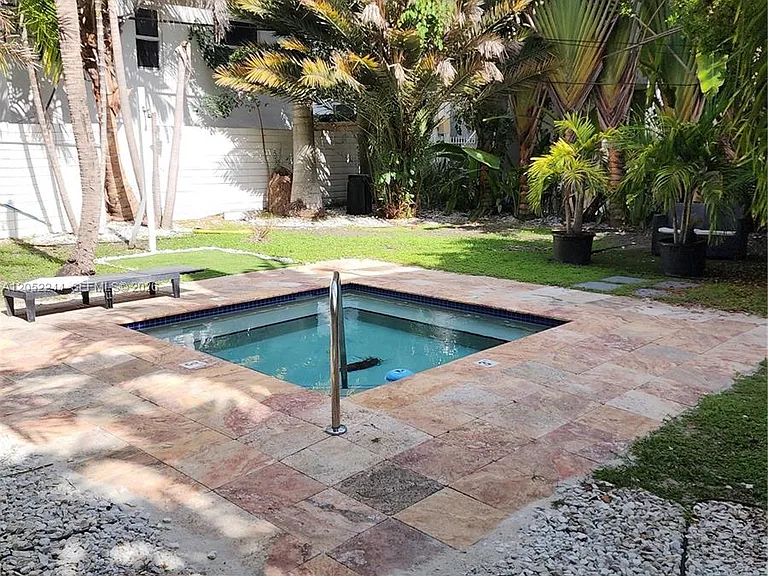 1510 Jefferson Ave #5 — Photo 18