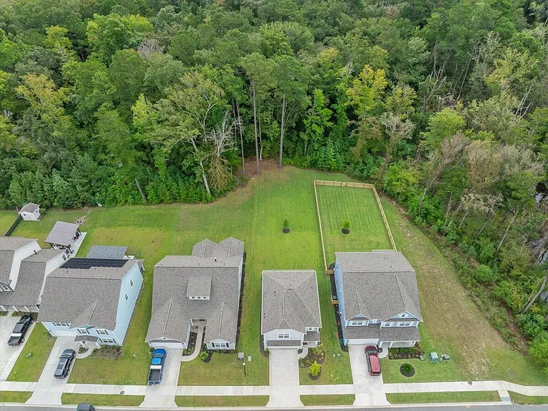 402 Oak View Way — Photo 3