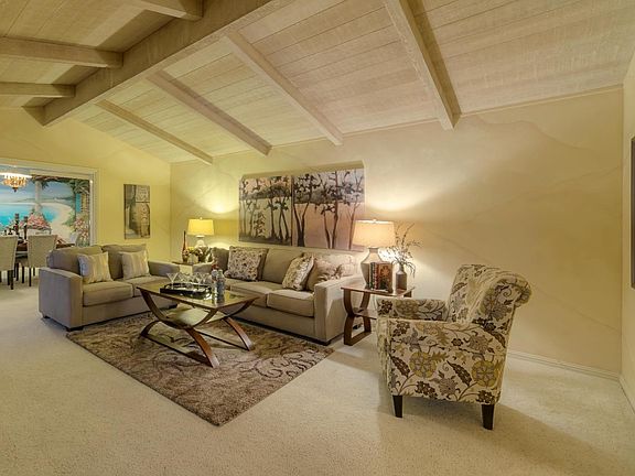 3rd image of 13172 Via Arriba Dr