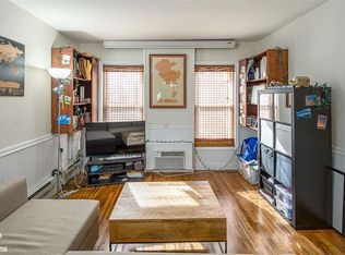 342 4th St APT 3, Jersey City, NJ 07302