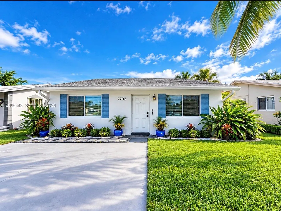 2702 NW 53rd St