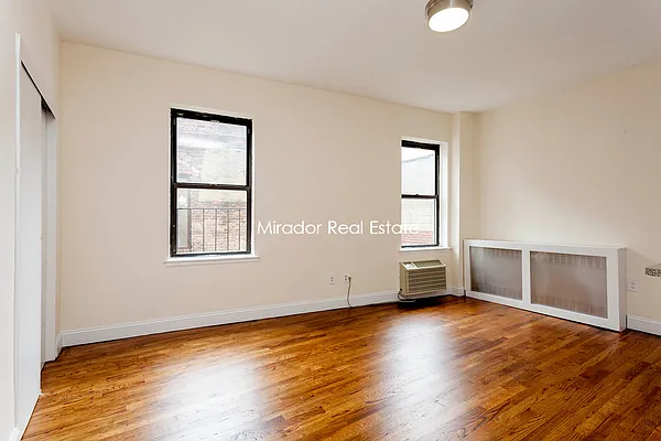 Rented by Mirador Real Estate | media 15