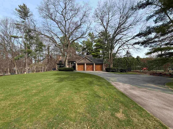 51262 Shady Ln, Elkhart, IN 46514