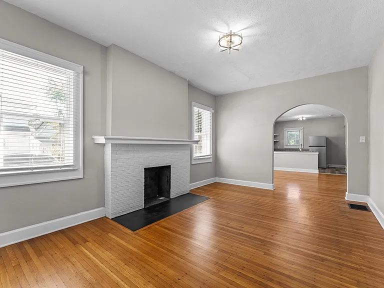 415 Bernard Ave — Photo 7