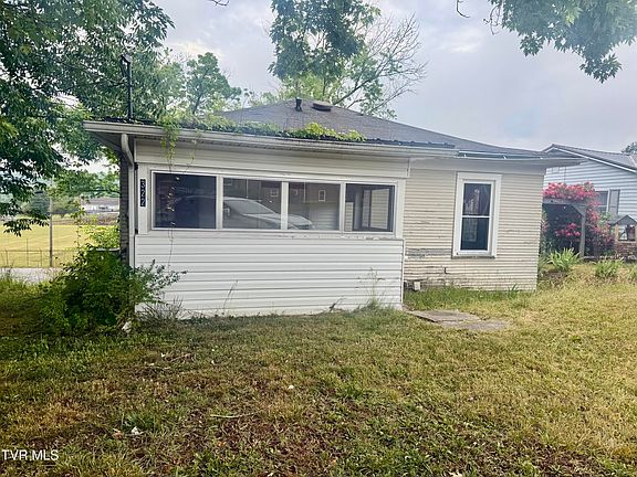 5th image of 322 Parks Worley St