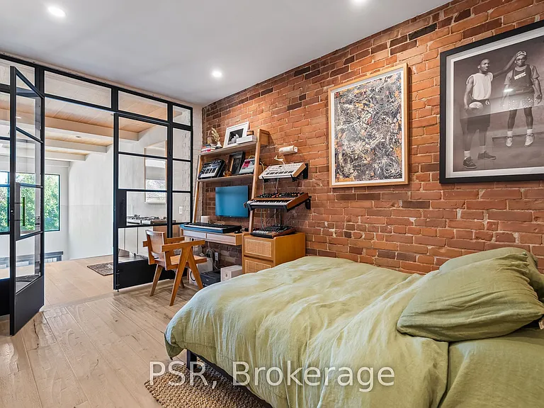 53 Palmerston Ave — Photo 22