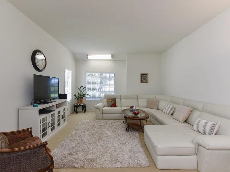 45 Greenfield — Photo 4