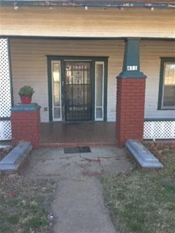 1st image of 411 N C Ave