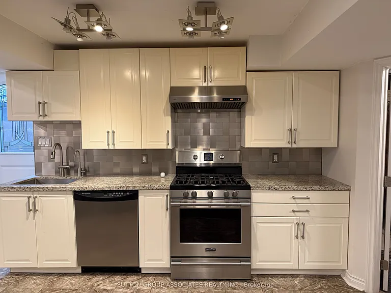 113 Dali Cres #BASEMENT — Photo 7