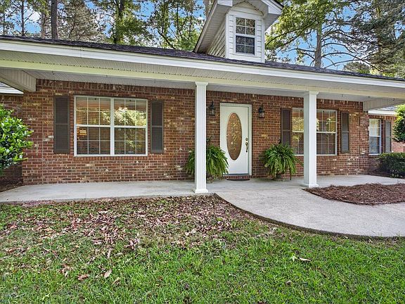 4th image of 321 Raybourn Rd