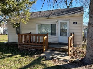2419 E 24th St, Des Moines, IA 50317