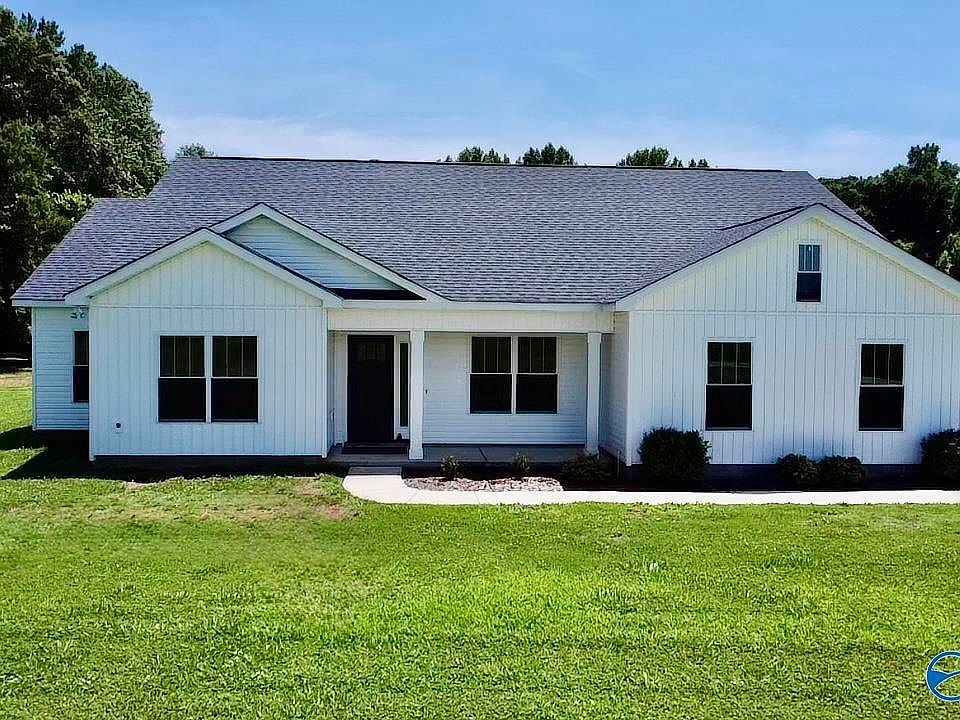 1st image of 64 Elliot Rd