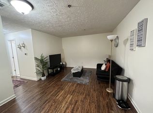 1810 State St #303, Nashville, TN 37203