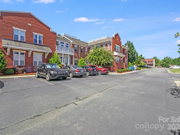 6112 Creft Cir, Indian Trail, NC 28079