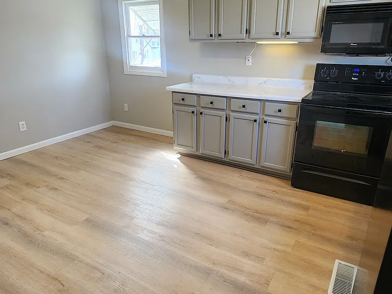 1623 Cedar St — Photo 7
