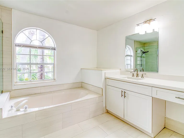 1473 SW 158th Ave — Photo 46