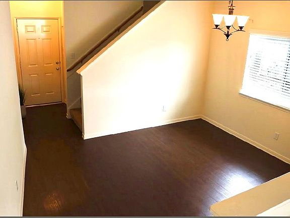 5th image of 20706 Settlers Lake Cir N