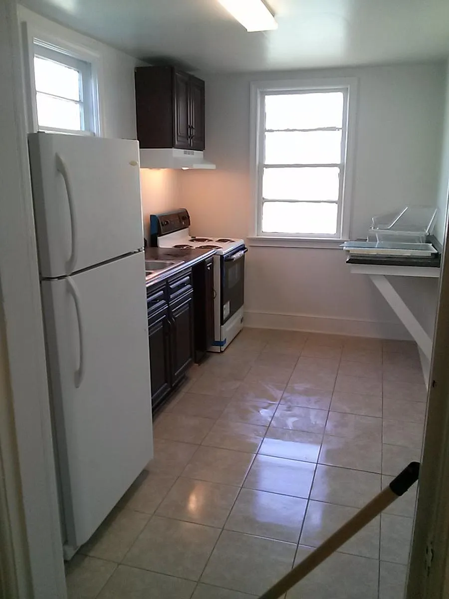 Building Photo - 808 Westover Ave #3