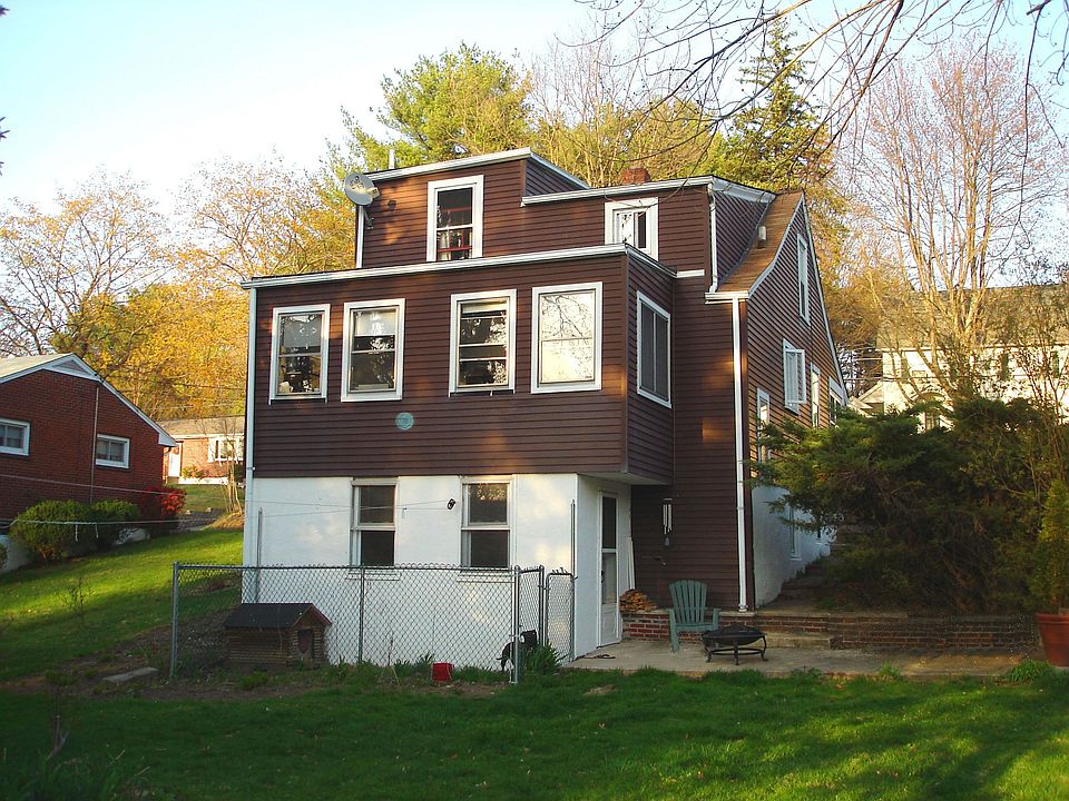 2nd image of 90 Clearview Ave