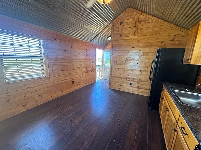 17380 County Road 163 - B — Photo 3