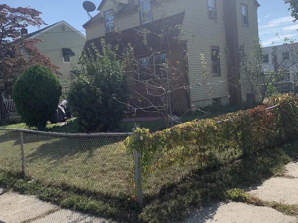 1803 45th St, Pennsauken, NJ 08110