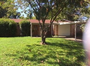612 Thompson Dr, Saginaw, TX 76179