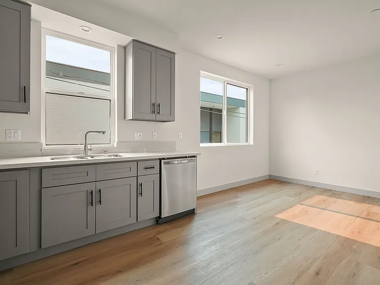 2154 245th St — Photo 9