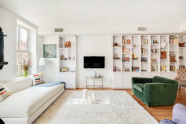 Sold by Compass | media 2