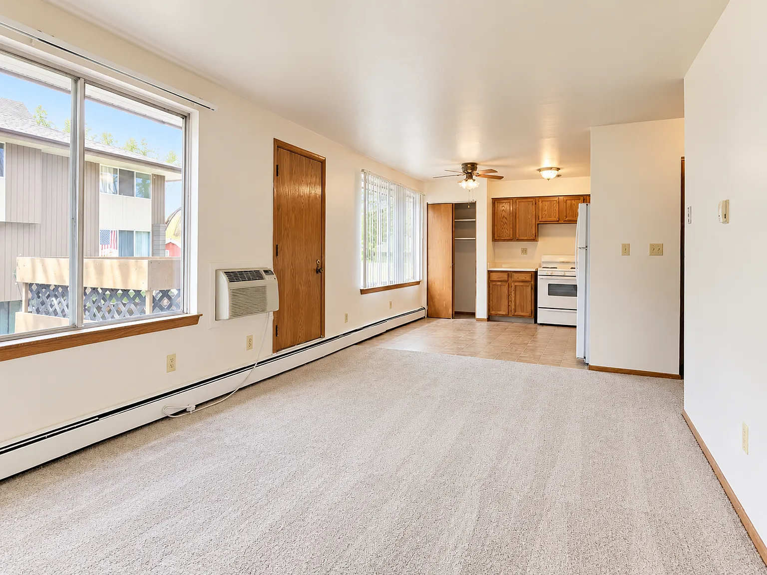 Woodland Court Apartment Homes No Gimmicks! FREE HEAT — Photo 2