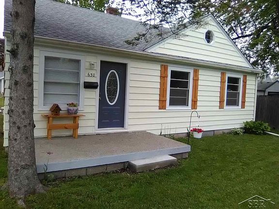 2nd image of 630 Tulane St