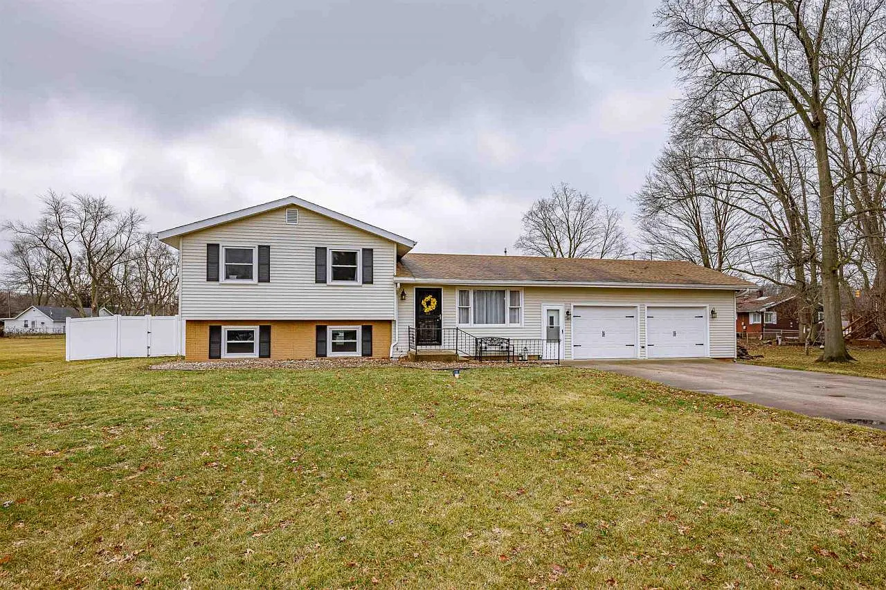 12466 Carleton Dr photo 1