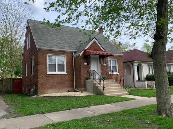13819 S State St, Riverdale, IL 60827