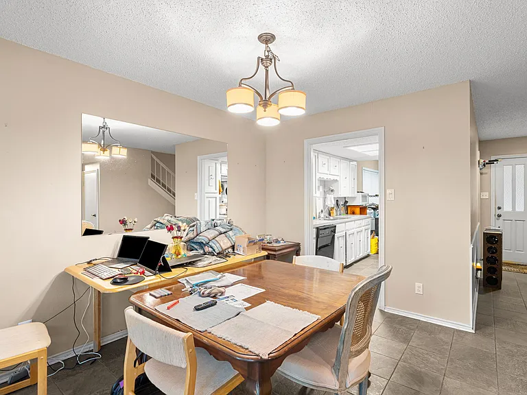 8301 Greenslope Dr — Photo 6