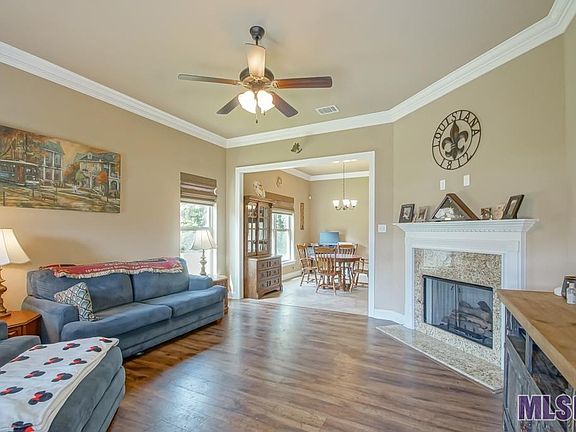 4th image of 42305 Lakestone Dr