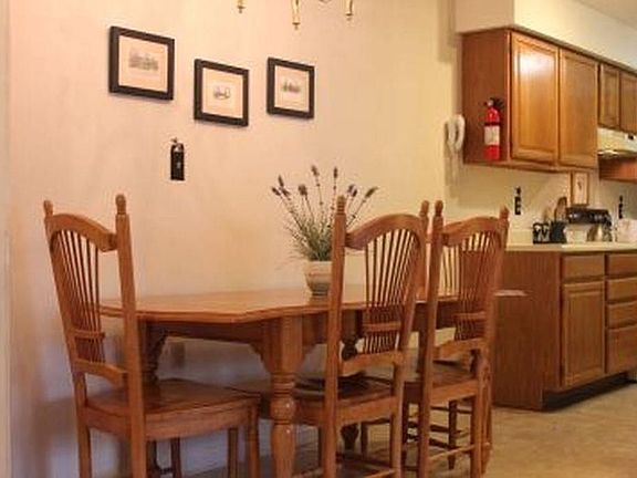 5th image of 227 Main St #119
