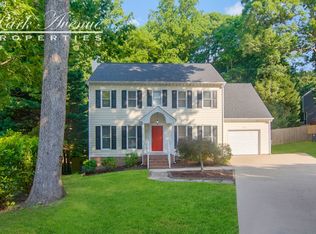 102 Snapdragon Ct, Cary, NC 27513