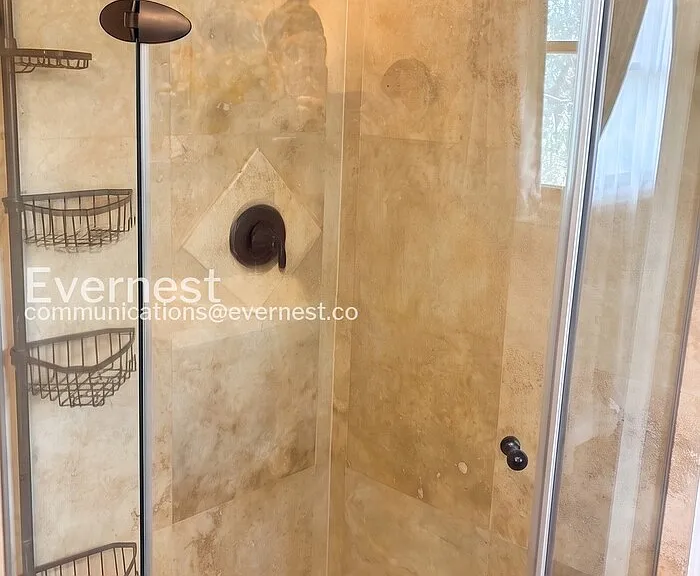 1808 Riverview Dr — Photo 10