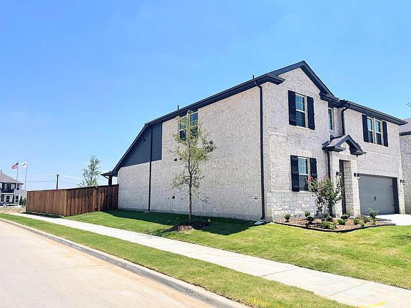 3rd image of 3201 Riverlawn Dr