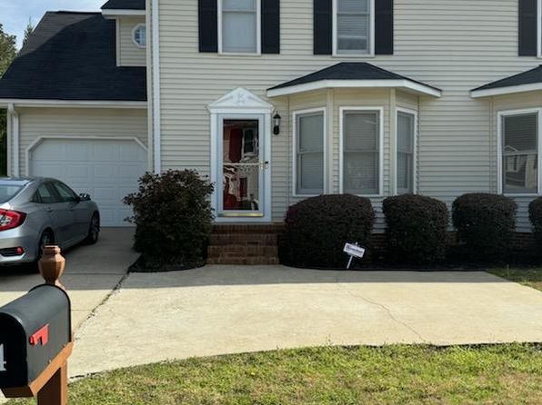 24 Corbin Ct