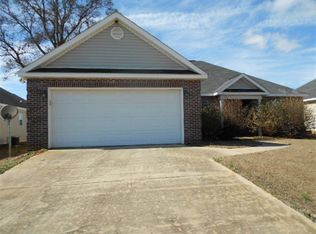 324 Manchester Ln, Byron, GA 31008