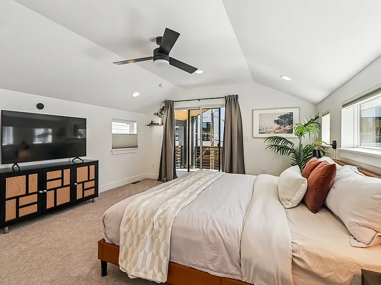 1580 N Lowell Blvd #2 — Photo 38