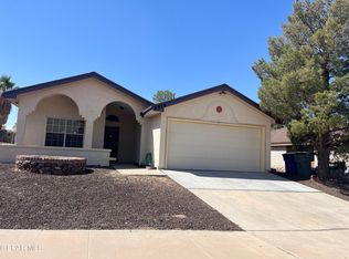 6928 Canyon Run Dr, El Paso, TX 79912