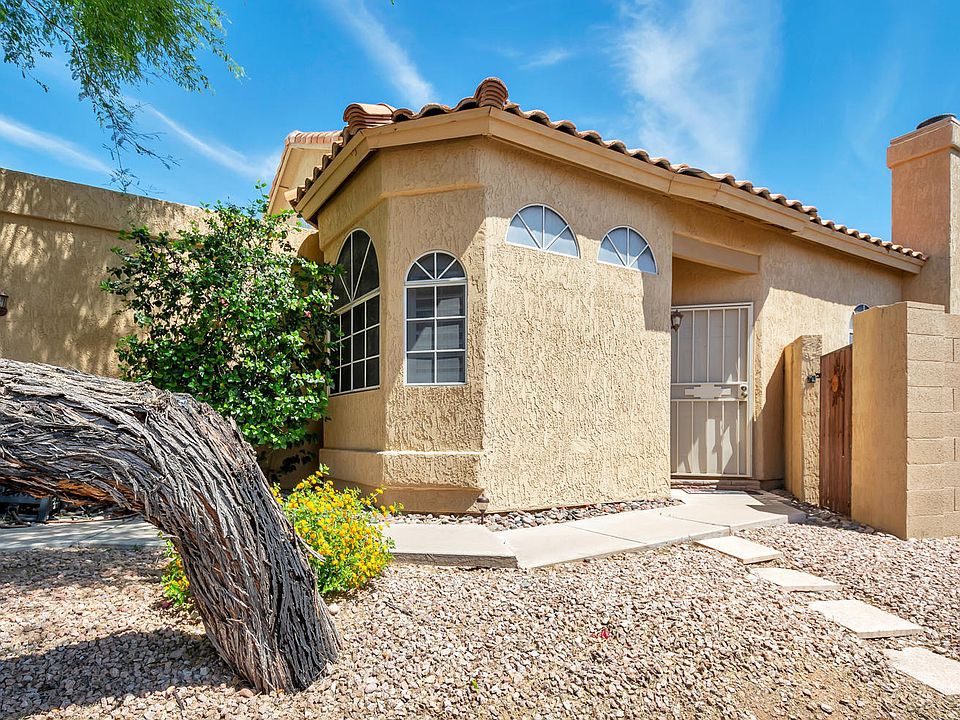 1st image of 11109 N 111th Way