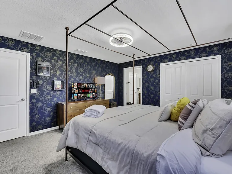 4876 Clock Tower Dr — Photo 19