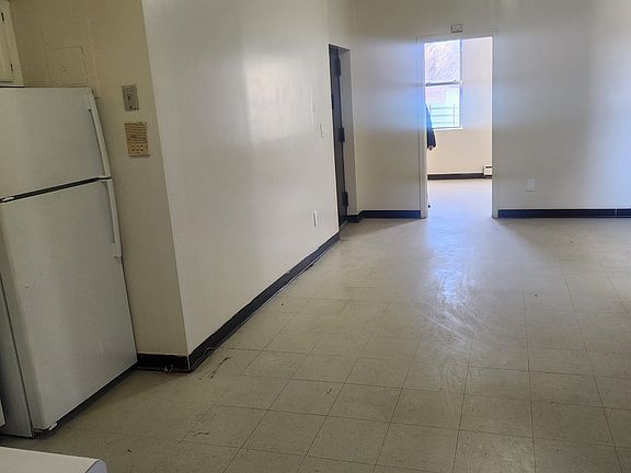 5th image of 142 Orchard St #2L