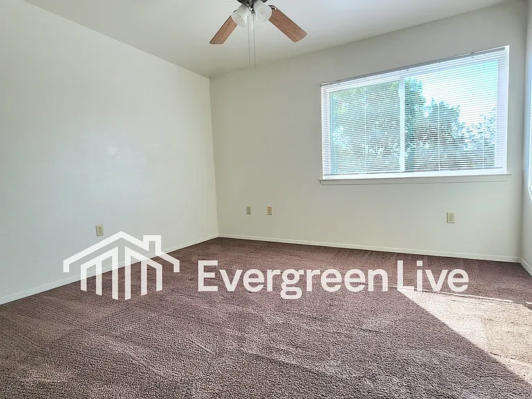 124 Raven Dr — Photo 18