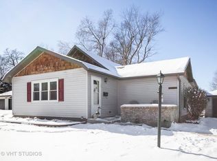 10 NE Circle Dr, Joliet, IL 60433