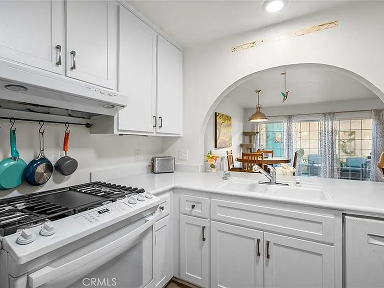 4683 Maxwell Ct — Photo 12