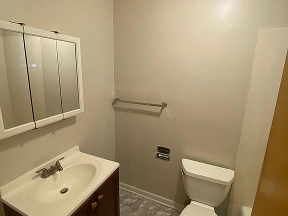 4th image of 1924 Emerson Ave S APT 2