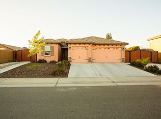 11025 Carmenet Way, Rancho Cordova, CA 95670